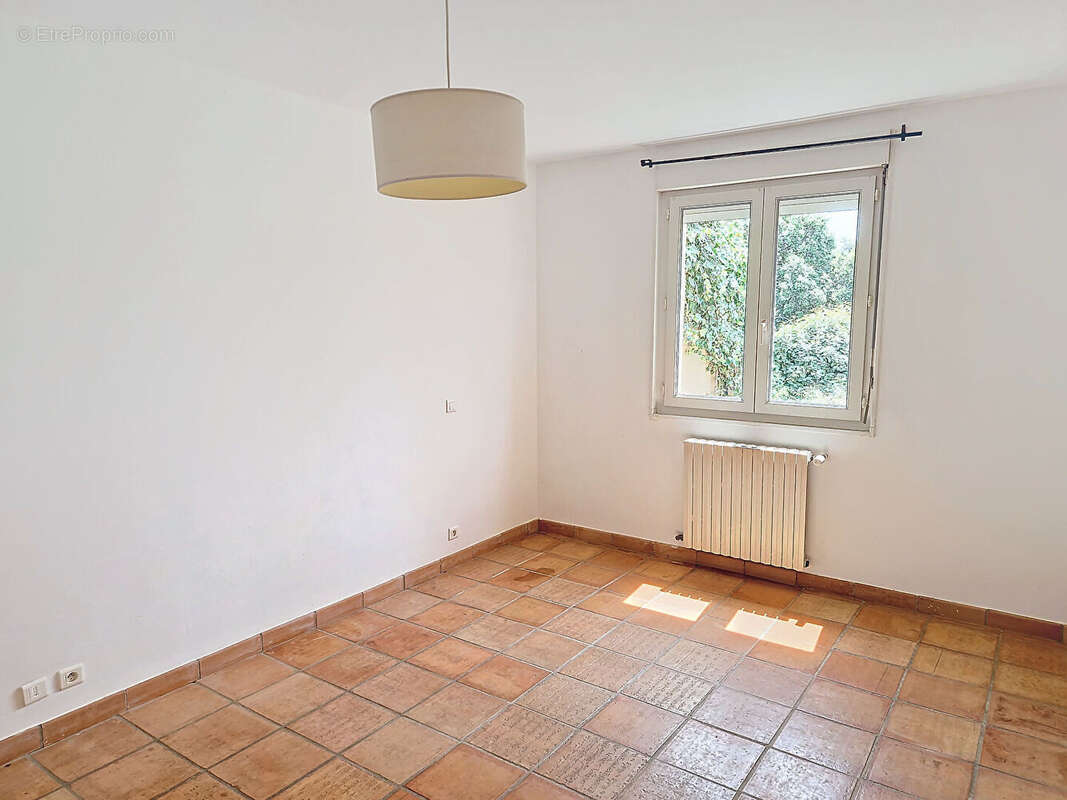 Maison à VILLENEUVE-LES-AVIGNON