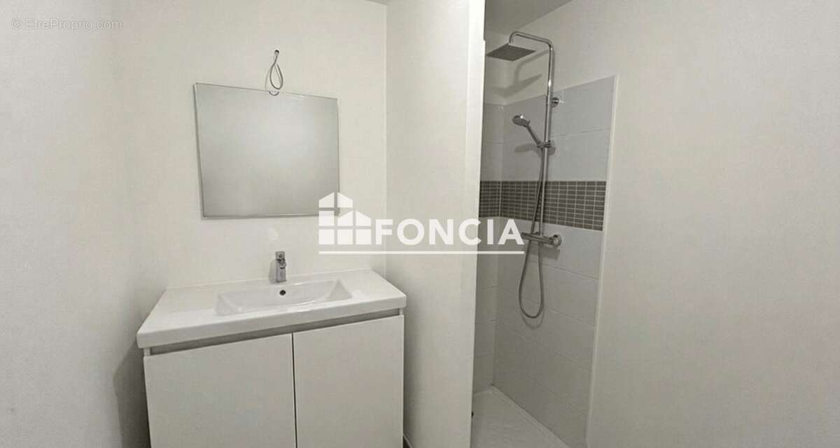 Appartement à MARSEILLE-3E