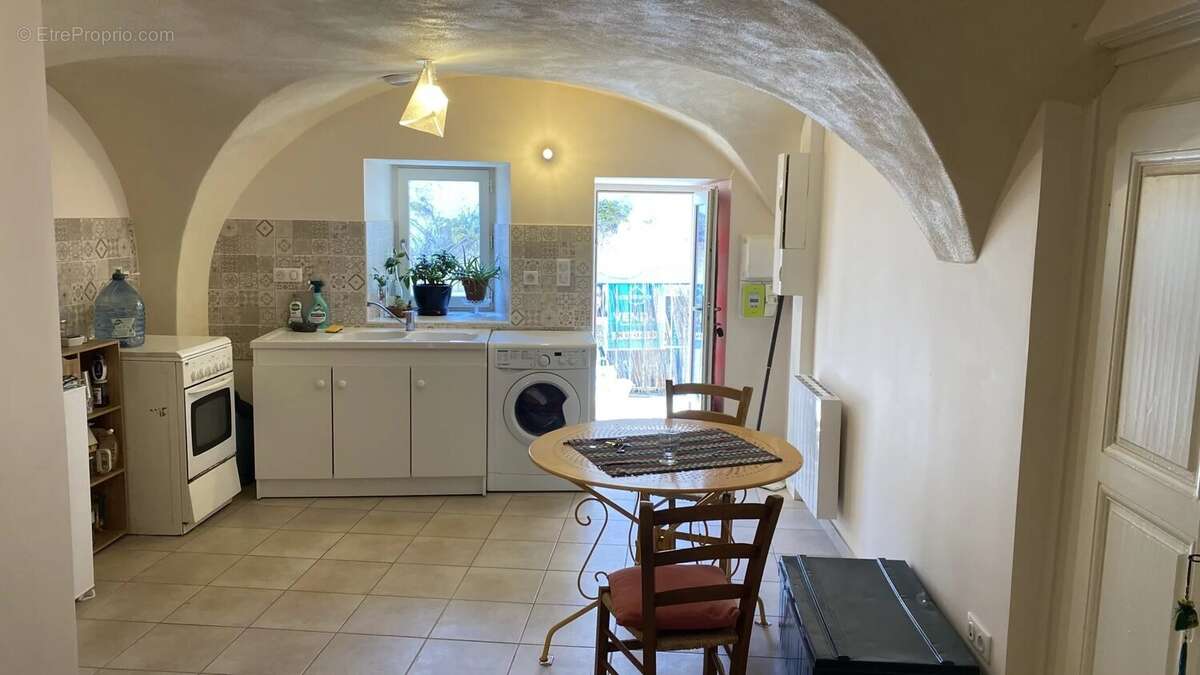 Maison à MENGLON