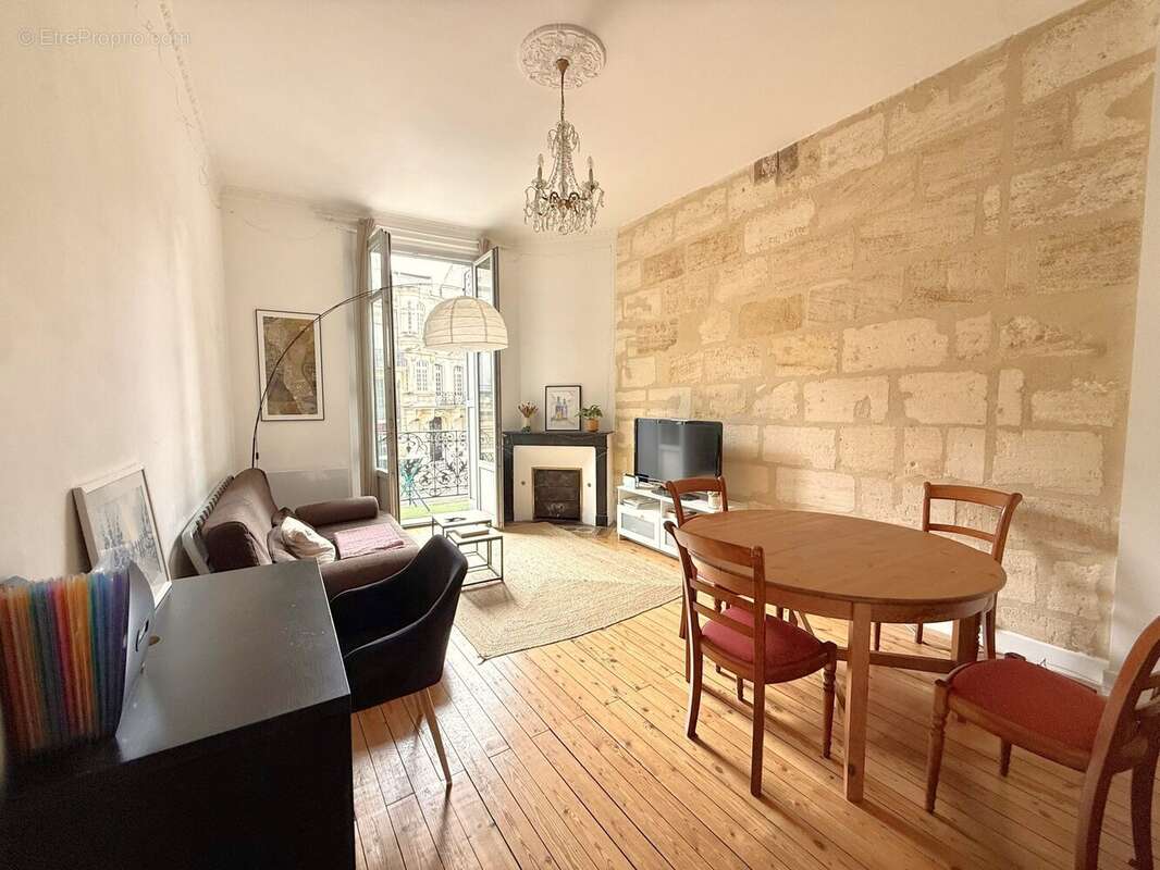 Appartement à BORDEAUX