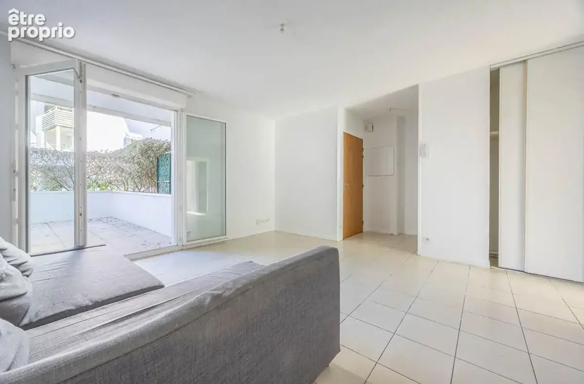 Bordeaux Caudéran, Appartement 2 pièces RdC, 48 m2 Carrez, avec terrasse et parking - photo 2