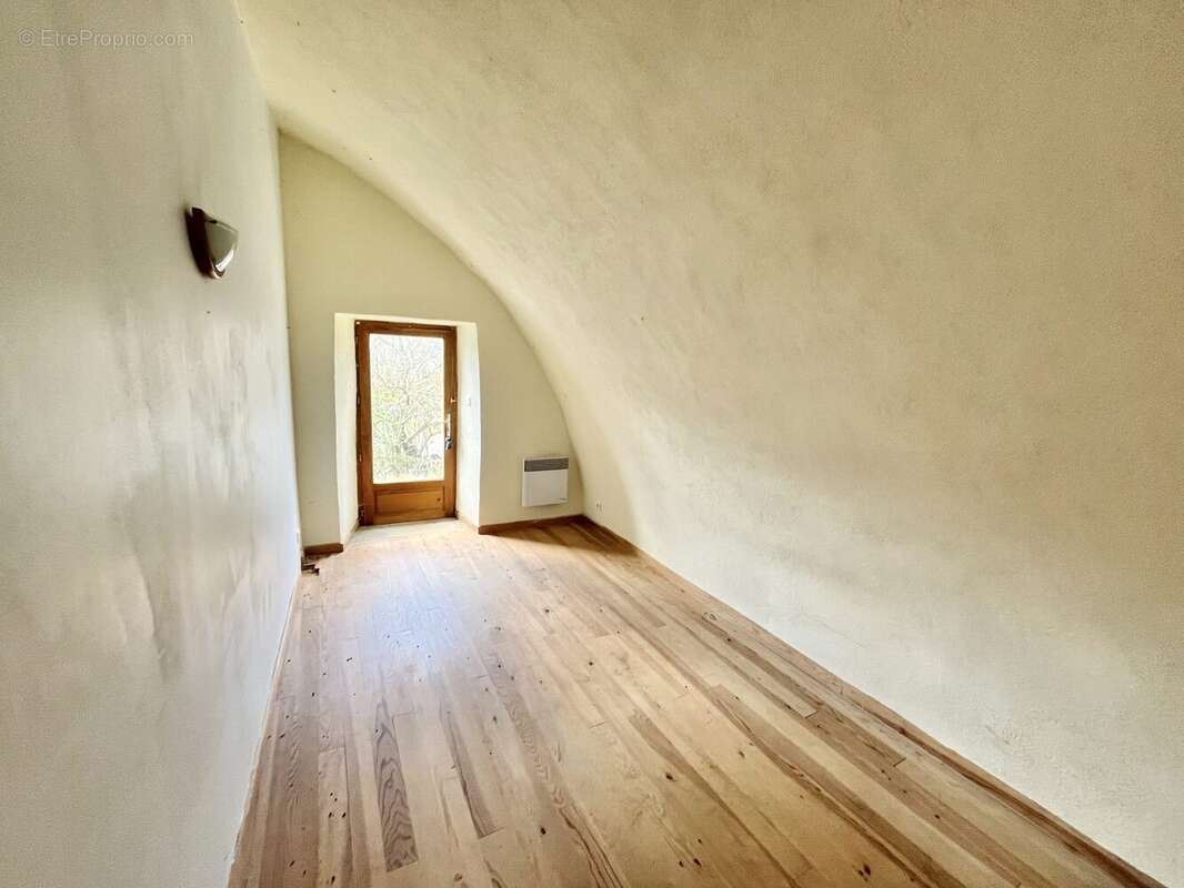 Maison à HURES-LA-PARADE