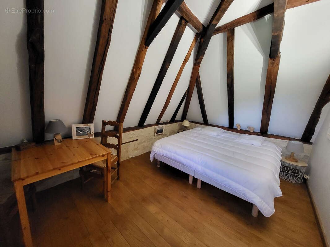 Maison quercynoise avec jardin et dépendance - photo 5