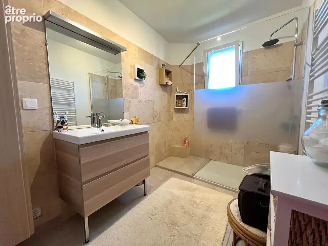 A vendre, à 2 pas du centre du village de Grillon, Maison de village avec jardin, piscine et garage! - photo 16