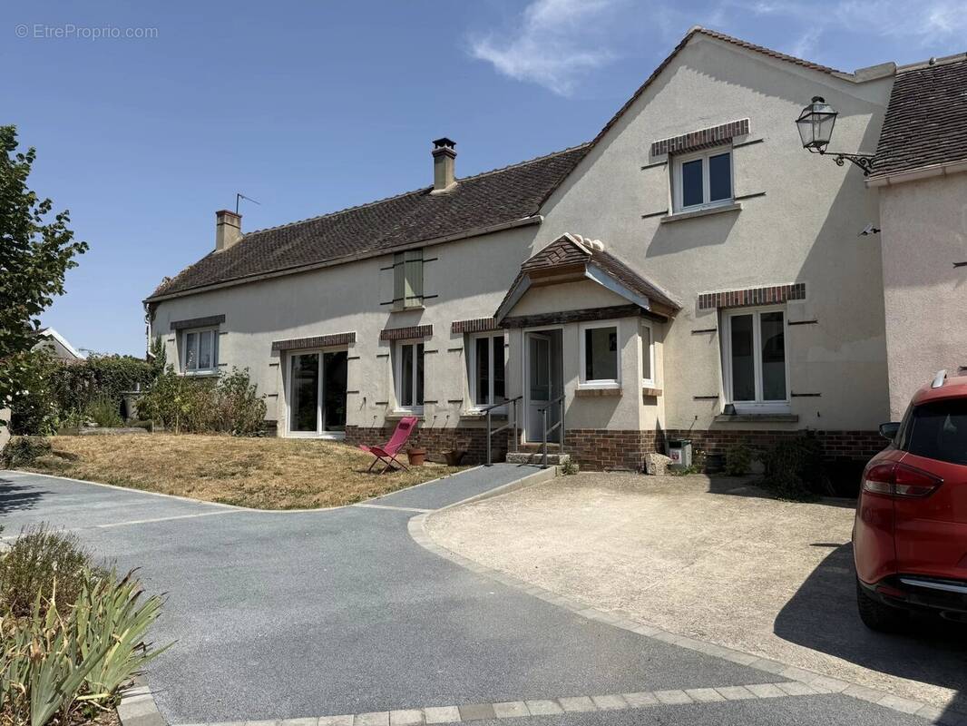 Maison à VILLEBLEVIN