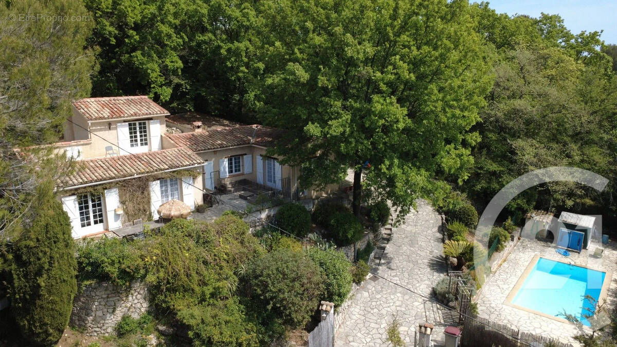 Maison à LE ROURET