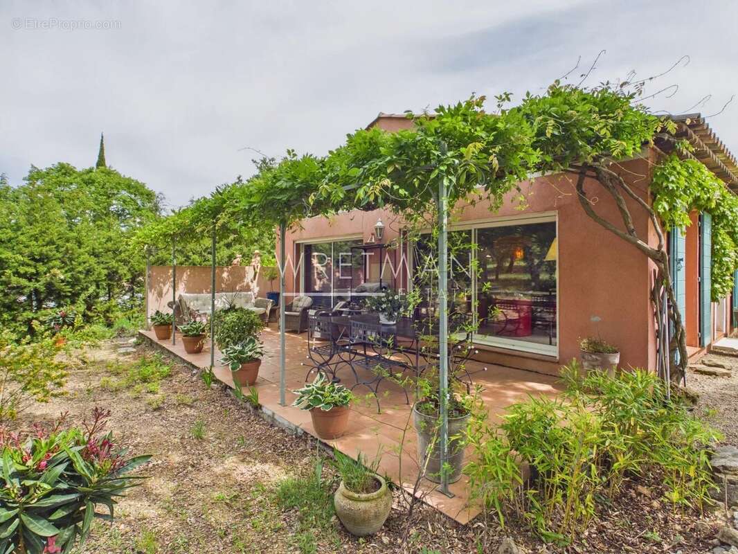 Maison à TOURTOUR