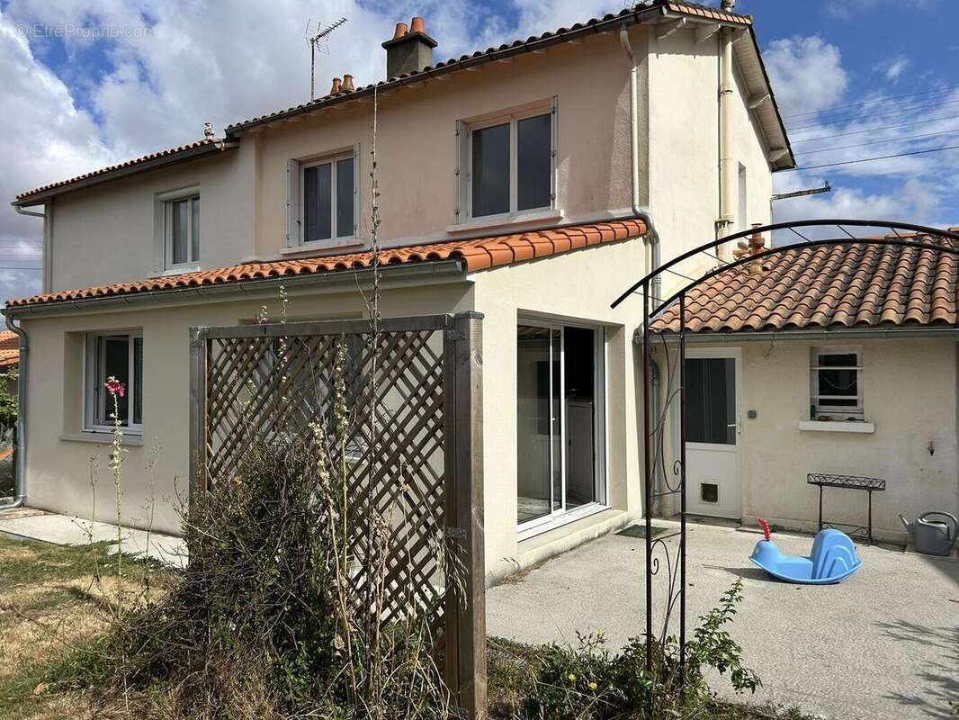 IMG1397 - Maison à NIORT