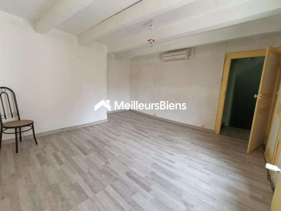 Maison à BAULAY