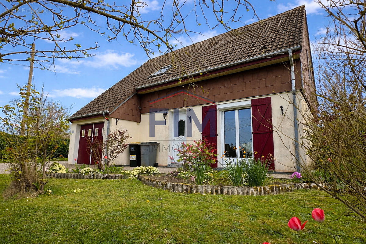 Maison à NEUFCHATEL-EN-BRAY