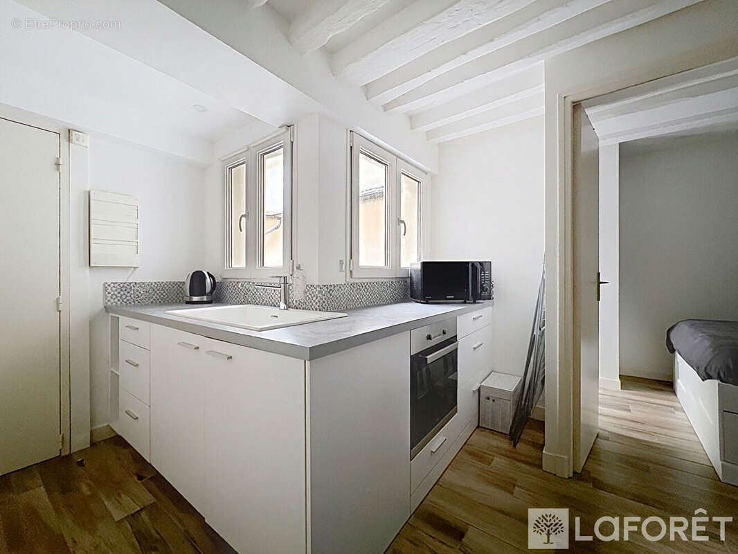 Appartement à PARIS-2E