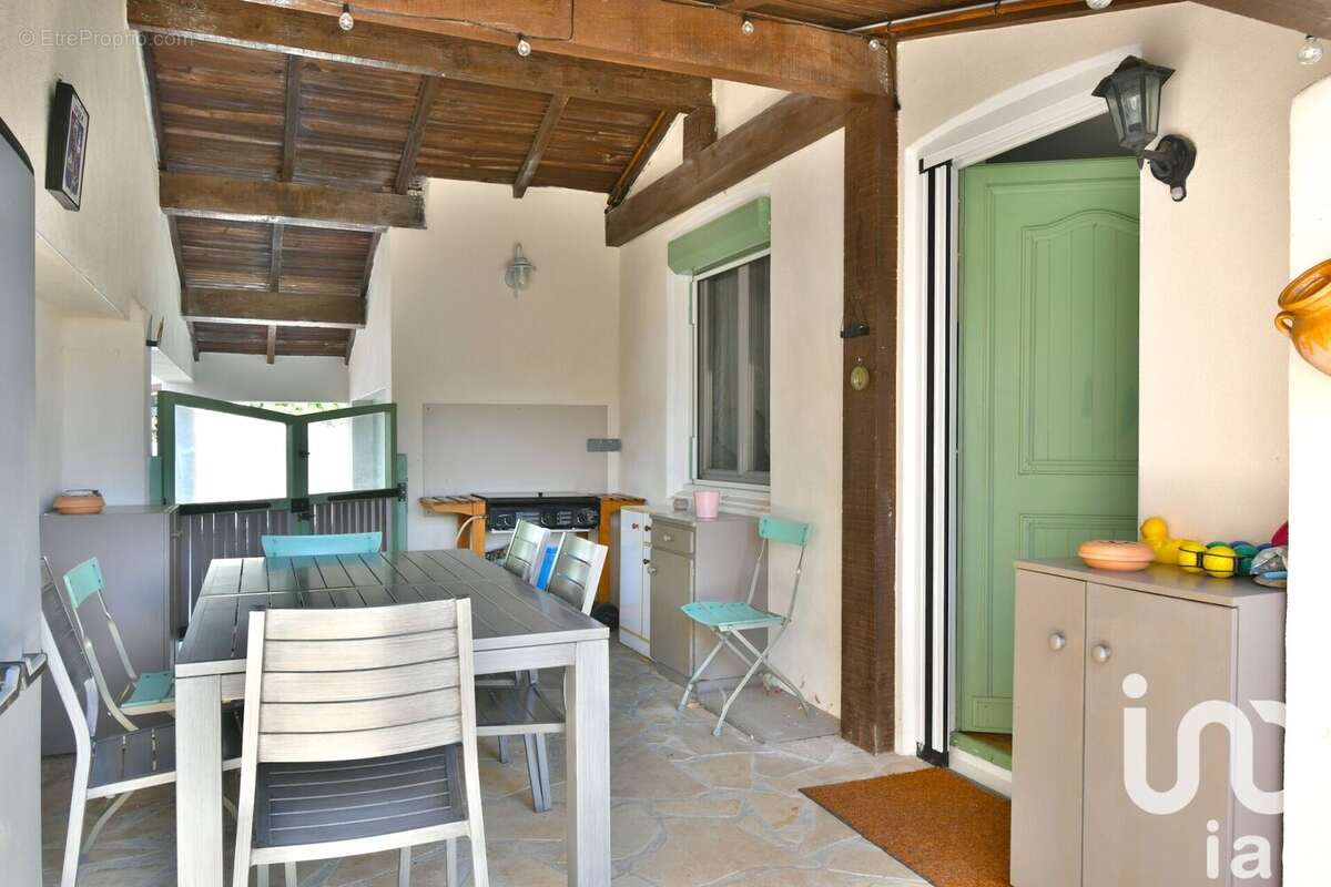 Photo 3 - Maison à SAINT-MATHIEU-DE-TREVIERS