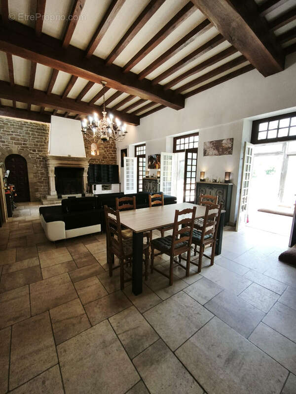 Maison à LENS-LESTANG