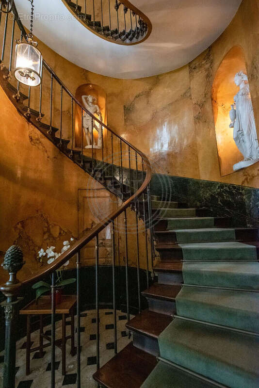 Appartement à VERSAILLES