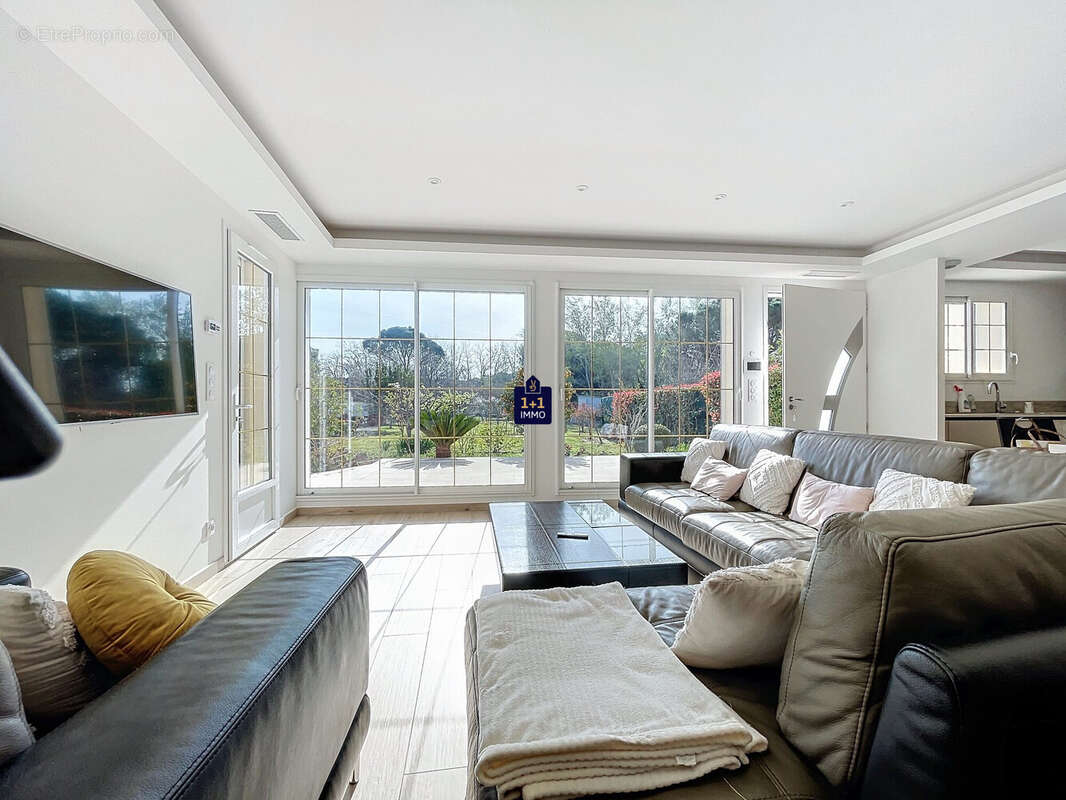 Maison à PUGET-SUR-ARGENS