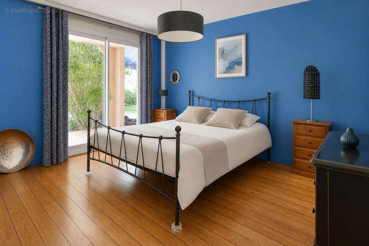 Impasse du Montcalm Appartement de 5 pièces de 150 m² - photo 9