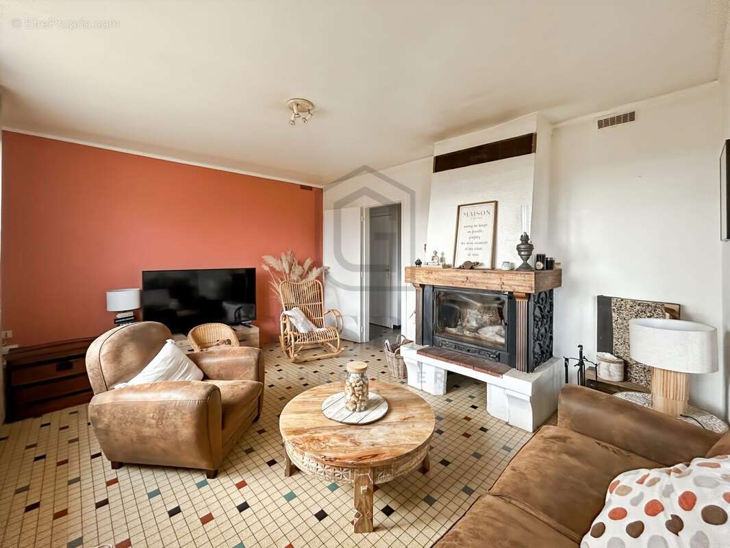 Maison à CONCHES-EN-OUCHE