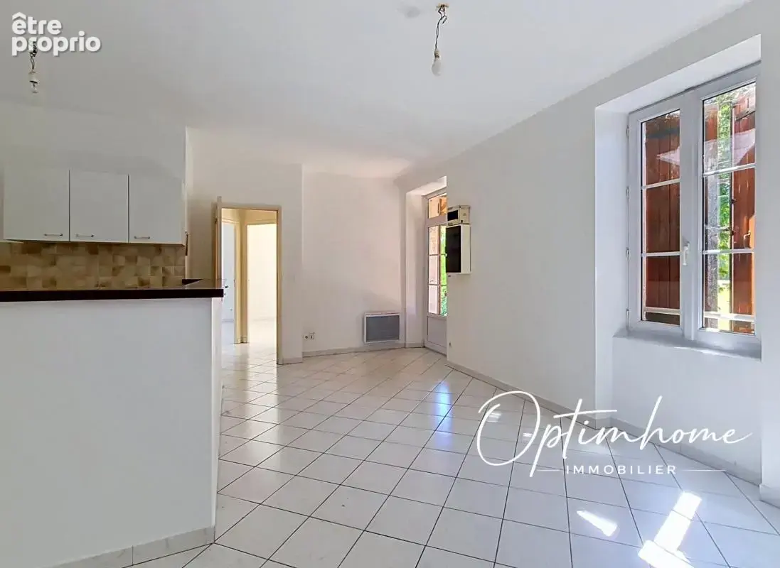 Ensemble immobilier en pierres avec dépendances - photo 3