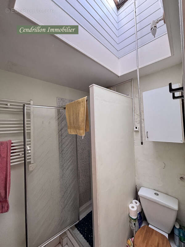 Maison en pierres, 80m2, deux chambres, grand jardin et dépendance. - photo 10