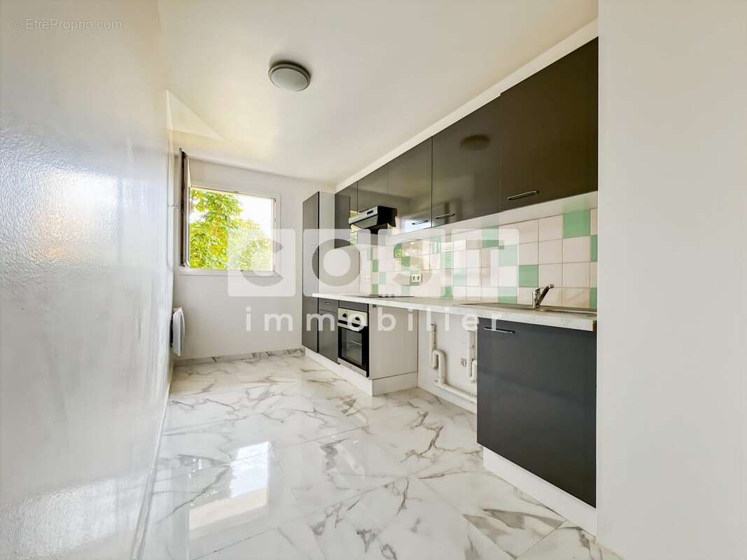 Appartement à COLOMBES