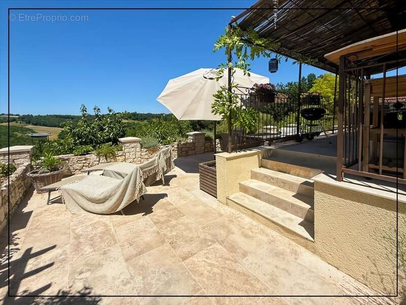 Maison de caractère + piscine + vue panoramique + dépendances – potentiel gîte – Tarn-et-Garonne (82) - photo 15