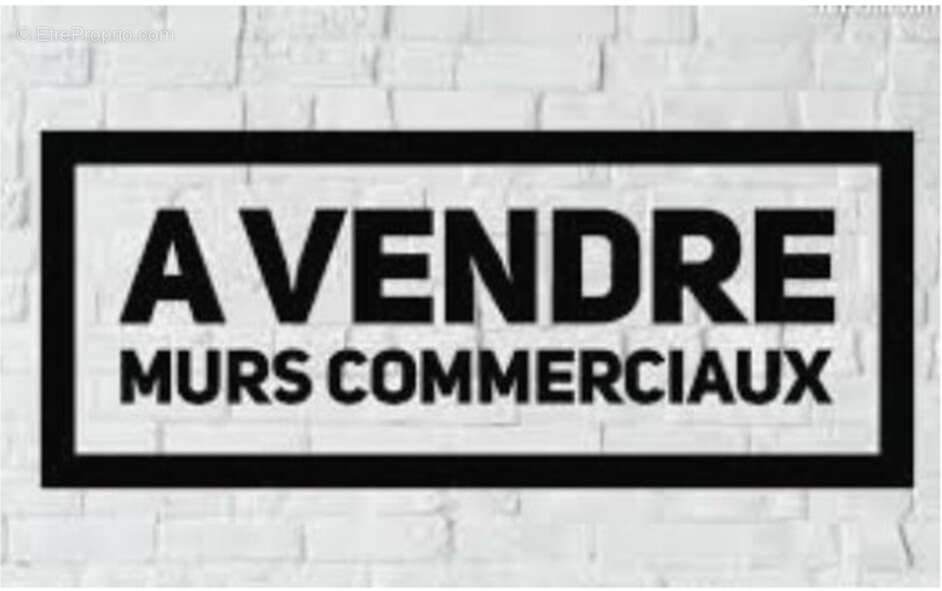 Commerce à ROCHETOIRIN