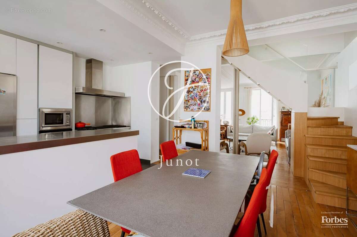Paris 16e - JASMIN / AUTEUIL - Appartement - 5 pièces - 136.36m² Carrez - 3 chambres - photo 10