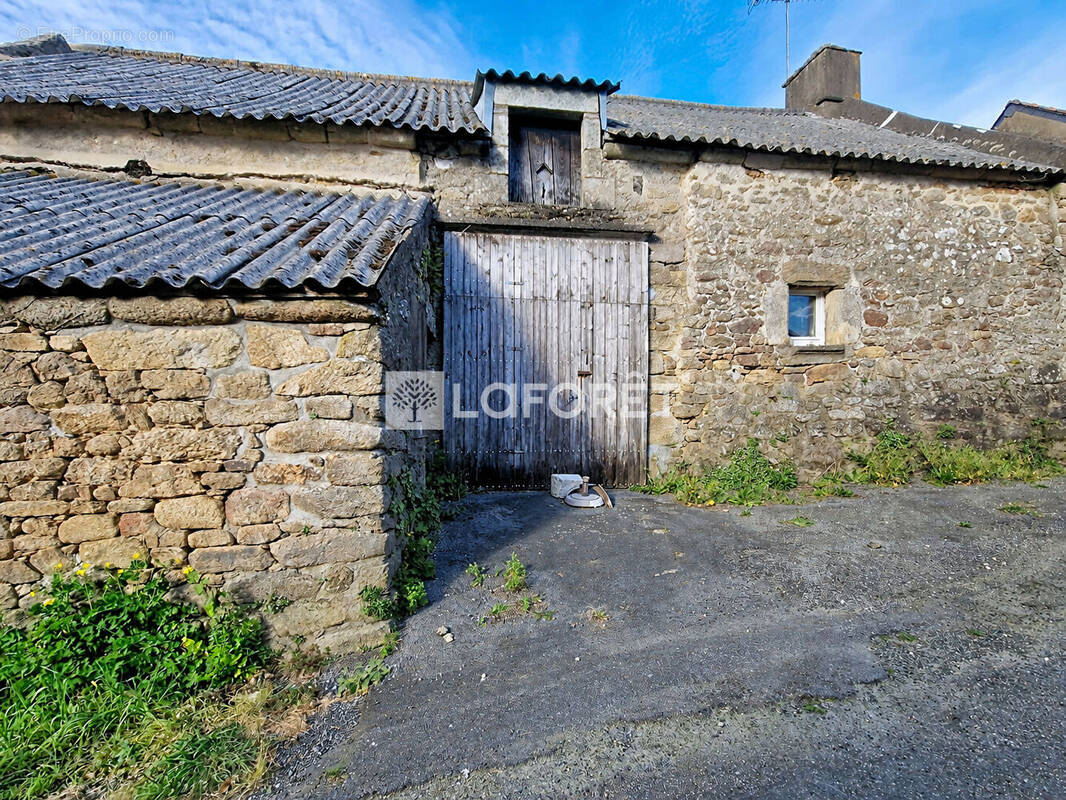 Maison à PEAULE