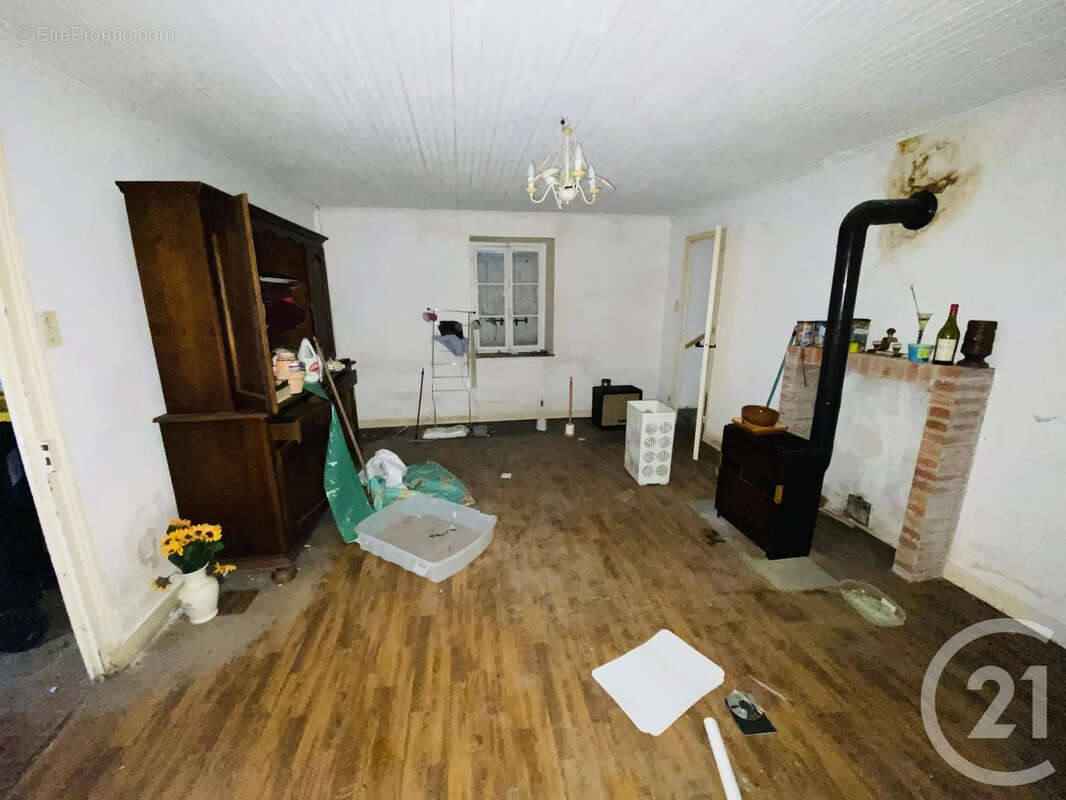 Maison à SAVIGNY-EN-REVERMONT