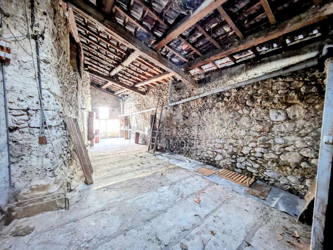 Maison à SAINT-ROMANS