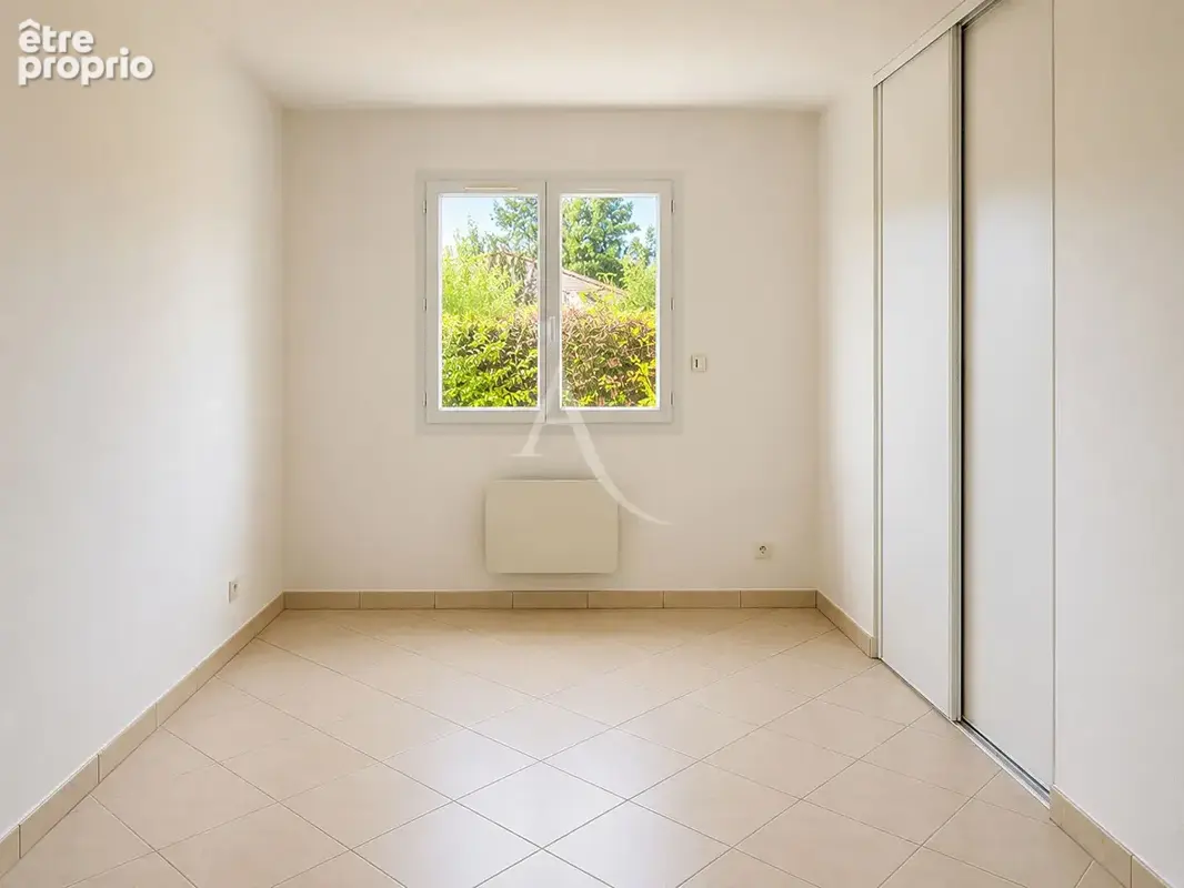 CESTAS/PIERROTON : Maison de plain-pied 118m2 avec Garage. - photo 6