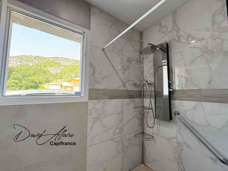 Maison de plain-pied récente – 81,5 m² – 3 chambres – Garage - Châteauneuf-de-Chabre (05) - photo 20