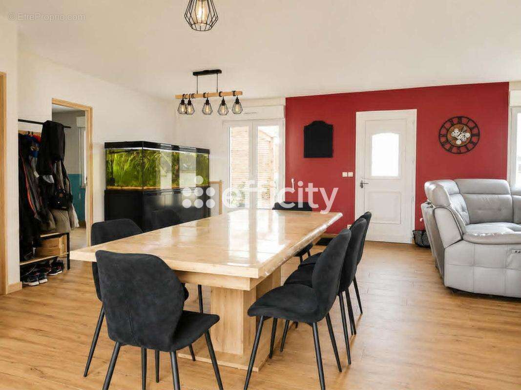 Maison 111 m² à Joganville  - photo 3