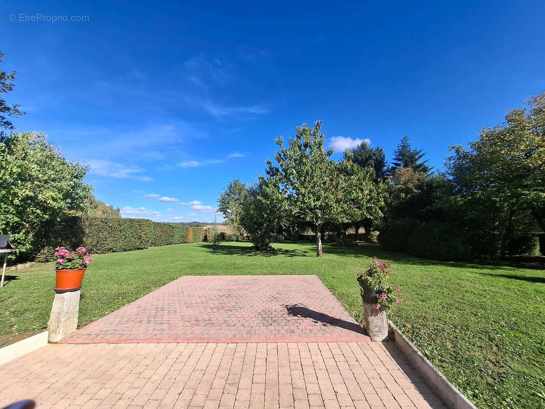 Maison à MONTMIRAIL