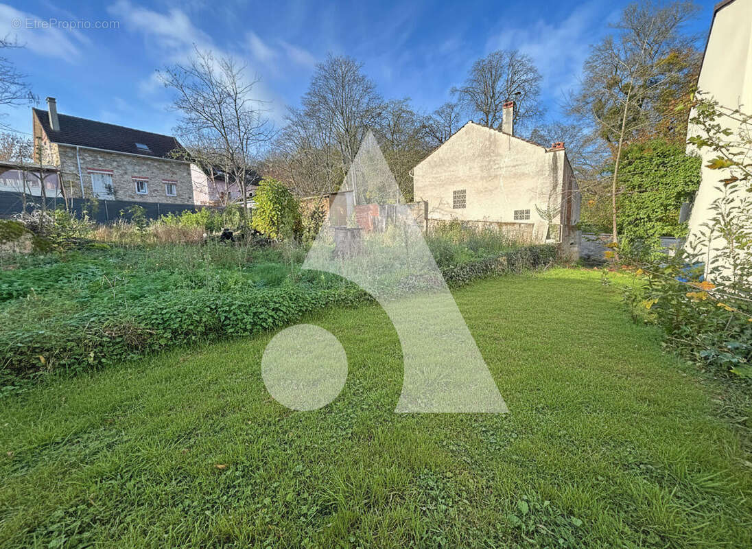 Terrain à RIS-ORANGIS