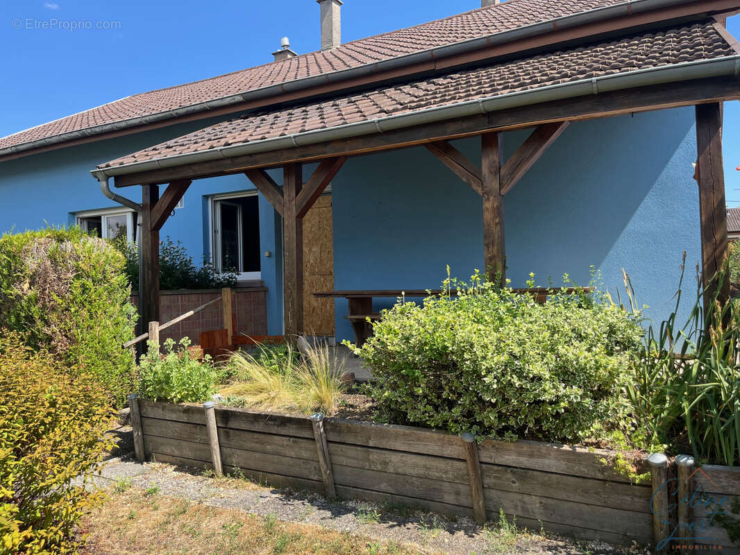 EXCLUSIF ! Lumineuse maison de type plain-pied sur 6,17 ares au calme - photo 16