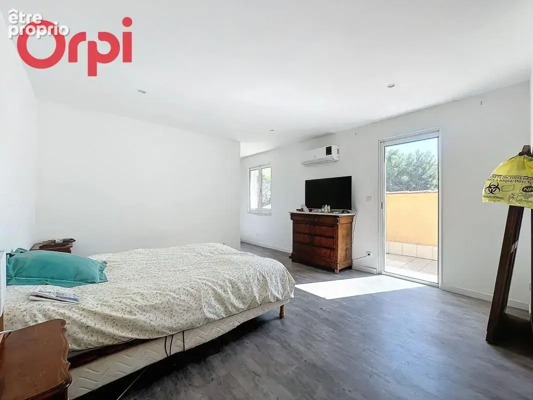 Maison À Vendre type 5 La Seyne sur Mer/Janas - terrain 1106 m2 - T2 indépendant - photo 14