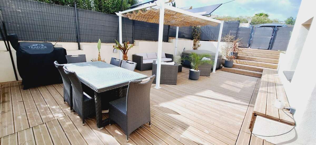 Maison à LE CASTELLET