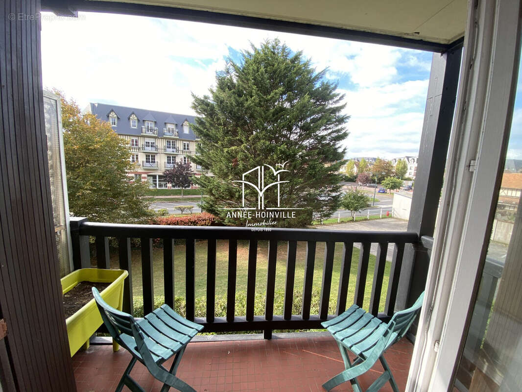 Appartement à BLONVILLE-SUR-MER