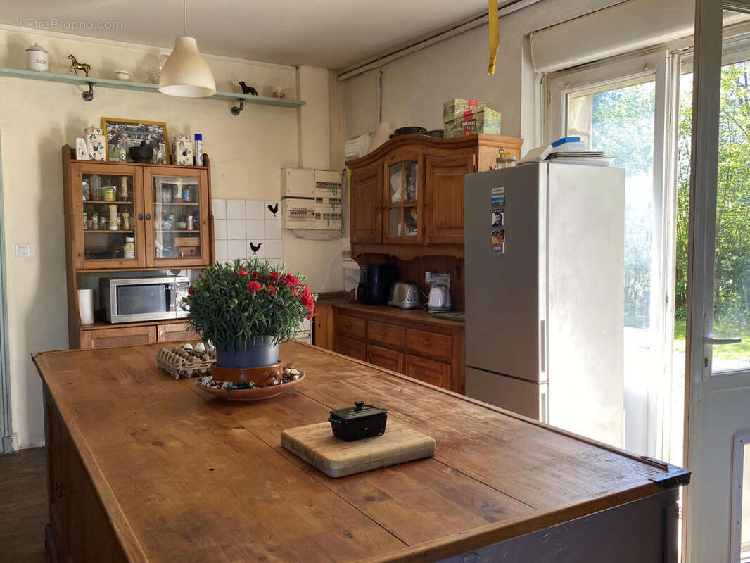 cuisine rdc - Maison à SAINT-PRIVAT-DES-PRES