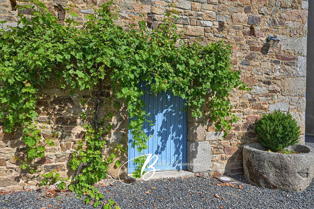 A vendre manoir et ses dépendances sur 1.7 hectare Côtes d'Armor - photo 18