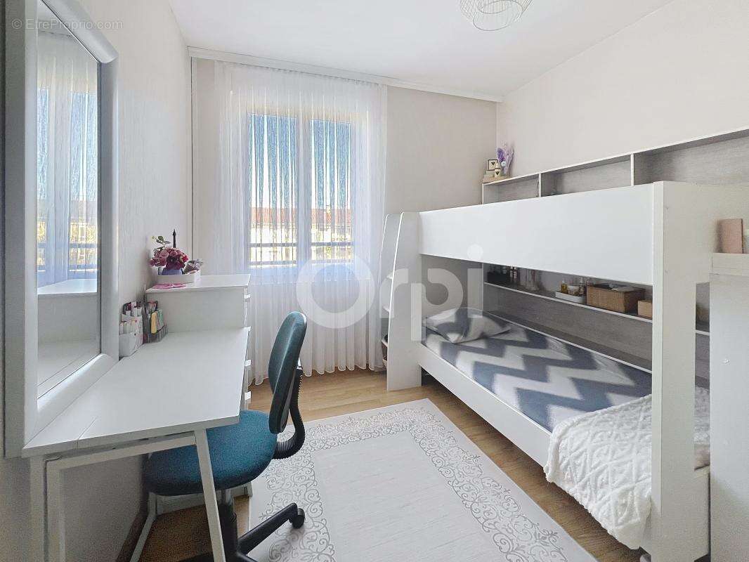 Maison à TERRASSON-LAVILLEDIEU