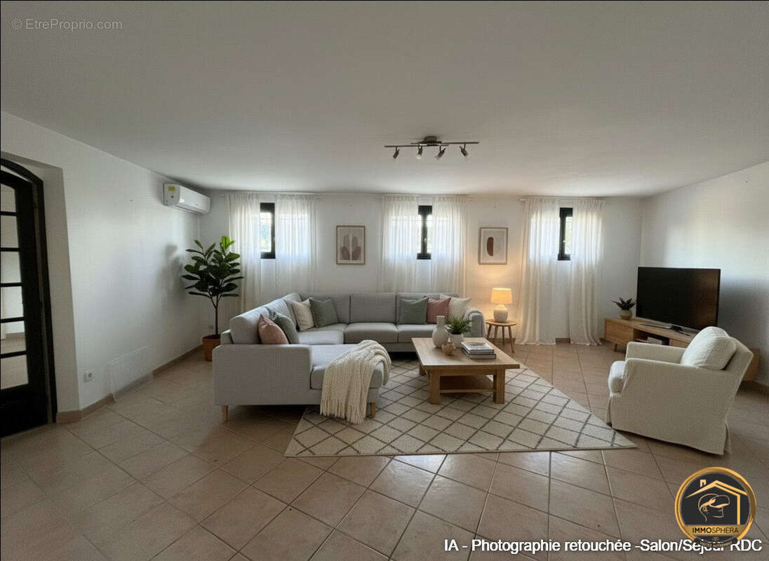 Maison à PARAZA
