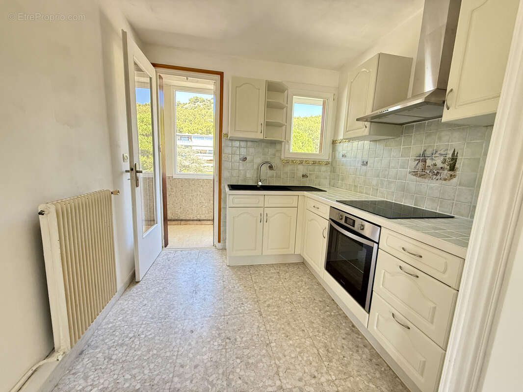 Appartement à SIX-FOURS-LES-PLAGES
