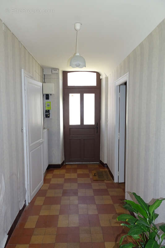 Maison à DEUX-EVAILLES