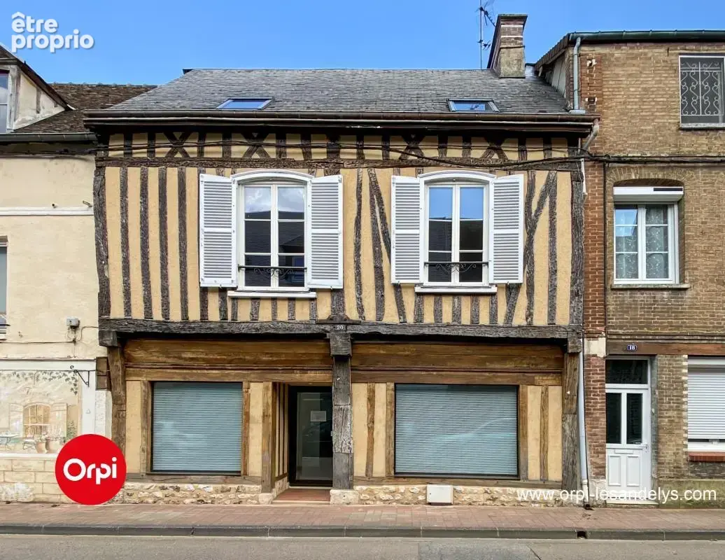 Maison et local commercial À Vendre - photo 1
