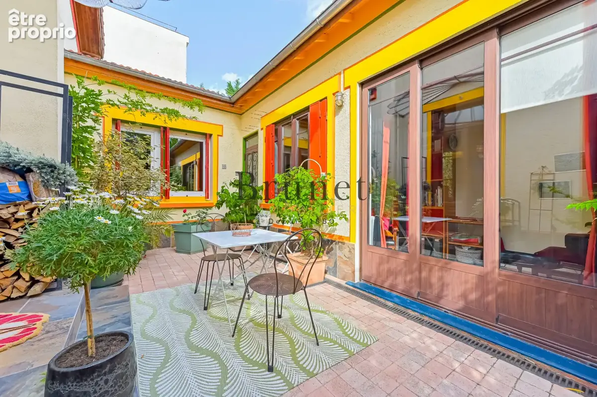 Quartier mairie - maison en très bon état a l'abri des regards - photo 3