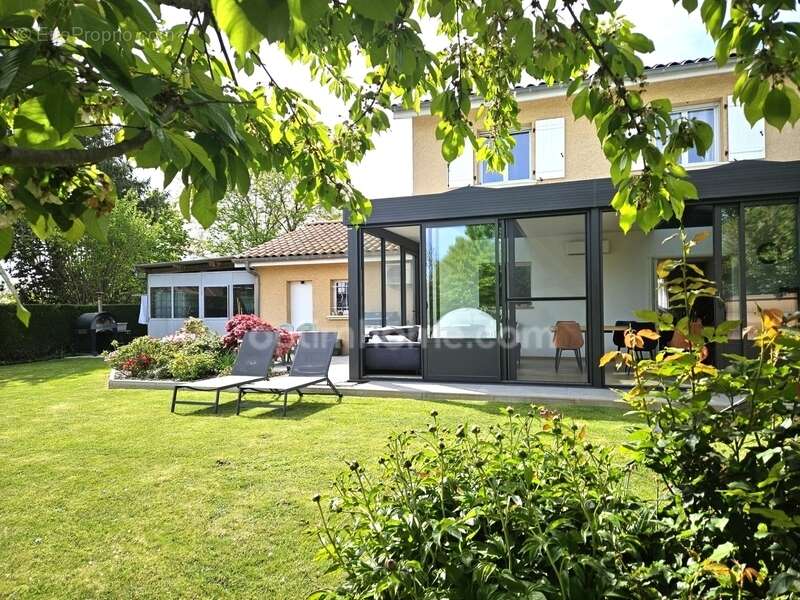 Maison à SAVIGNEUX