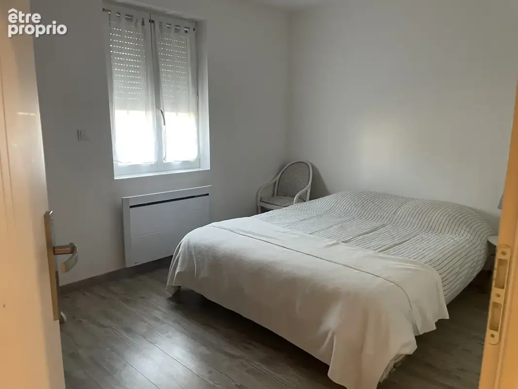 Saint sulpice de cognac maison de plain pied renovee 5 chambres jardin de 950 m2 environ - photo 9