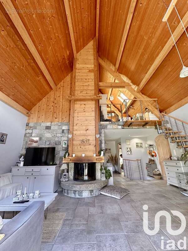 Photo 3 - Maison à SAINT-MARTIN-VESUBIE